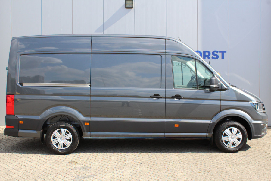 Volkswagen Crafter 35 2.0-140pk TDI AUTOMAAT L3H3, DEMO-auto. Airco, verwarmd stuurwiel, comfortabele verwarmde chauffeurst., camera, cruise cntrl. Direct leverbaar !