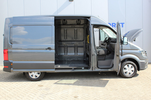 Volkswagen Crafter 35 2.0-140pk TDI AUTOMAAT L3H3, DEMO-auto. Airco, verwarmd stuurwiel, comfortabele verwarmde chauffeurst., camera, cruise cntrl. Direct leverbaar !