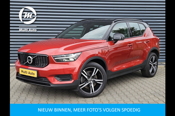 Volvo XC40 T5 Recharge R-Design Plug In Hybrid 261pk PHEV | Panodak | Adaptive Cruise | Alcantara Sportstoelen Verwarmd | BLIS | Apple Carplay | 19"L.M |