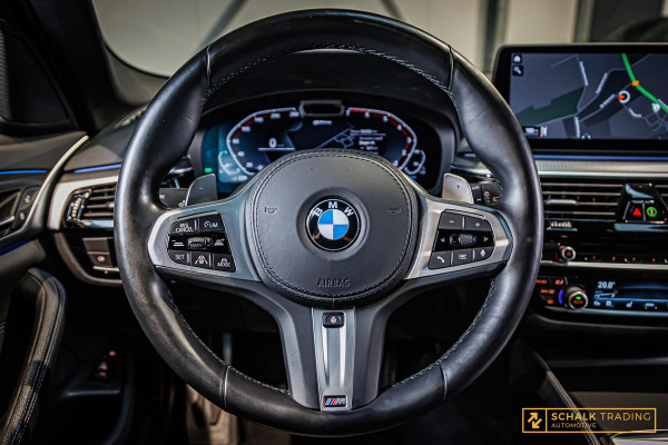 BMW 5 Serie Touring 530e|M-sport|Laser|Pano|20inch|Cam|TrekH