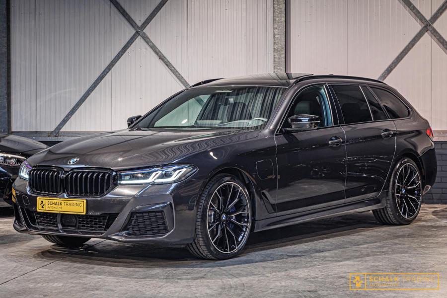 BMW 5 Serie Touring 530e|M-sport|Laser|Pano|20inch|Cam|TrekH