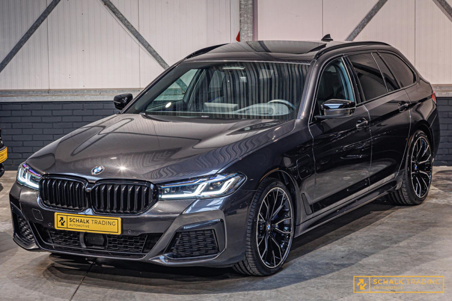 BMW 5 Serie Touring 530e|M-sport|Laser|Pano|20inch|Cam|TrekH