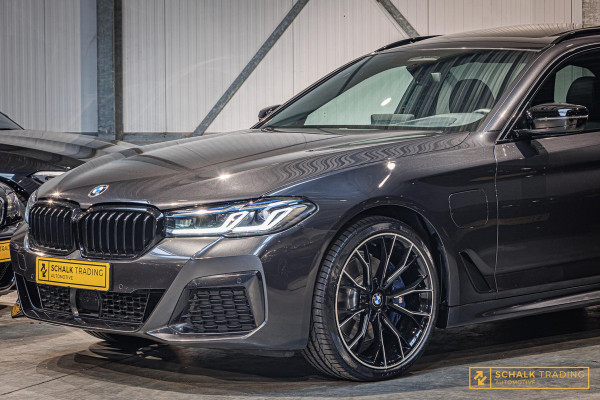 BMW 5 Serie Touring 530e|M-sport|Laser|Pano|20inch|Cam|TrekH