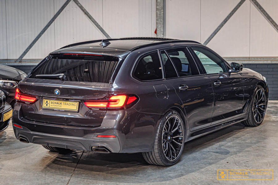 BMW 5 Serie Touring 530e|M-sport|Laser|Pano|20inch|Cam|TrekH