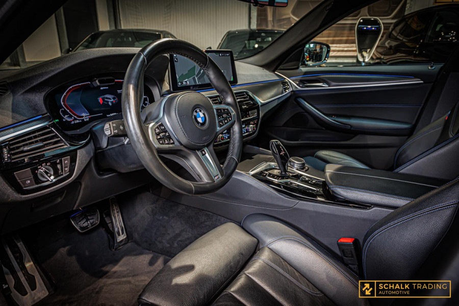 BMW 5 Serie Touring 530e|M-sport|Laser|Pano|20inch|Cam|TrekH