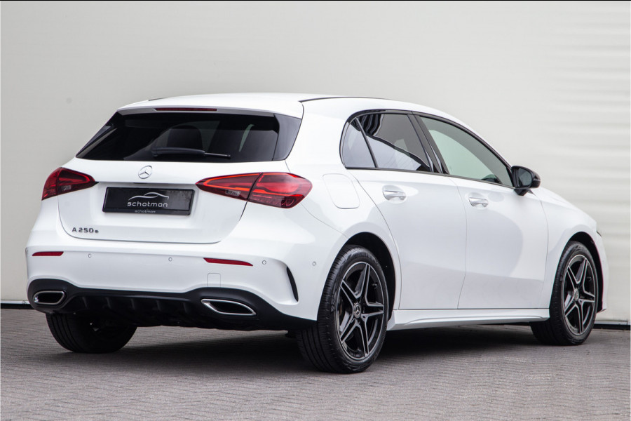 Mercedes-Benz A-Klasse 250 e AMG Line Facelift, Nightpack, Camera, Widescreen, Hybrid