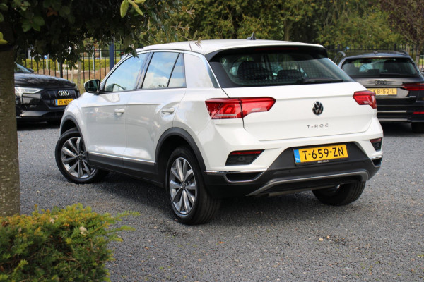 Volkswagen T-Roc 1.5 TSI Sport 150 PK Aut. R-Line Adaptive IQ Drive App-Connect 17''