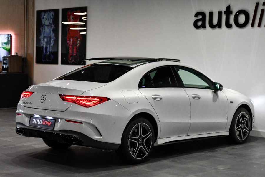 Mercedes-Benz CLA-Klasse 250 e AMG Plug-In Edition. Pano, Dodeh, Sfeer, CarPlay!