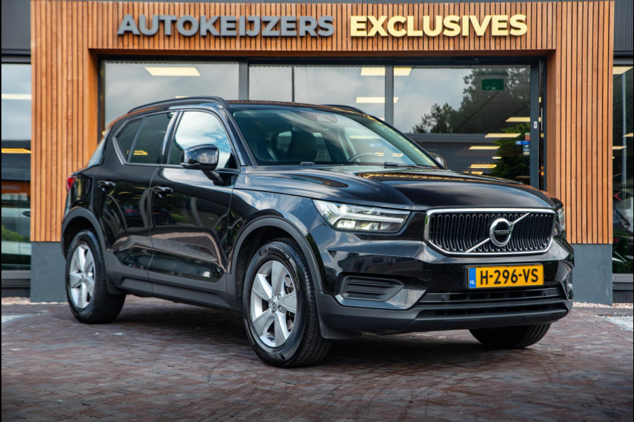 Volvo XC40 1.5 T3 Trekhaak Navi 17"L.M. Dakrail Stuurwielbediening