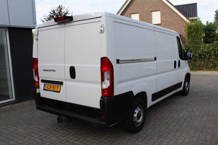 Fiat Ducato 30 2.3 MultiJet 120PK Euro6 L2H1 Luxury ✓ 3-zits ✓ trekhaak 2500KG ✓ airco ✓ navigatie ✓ camera