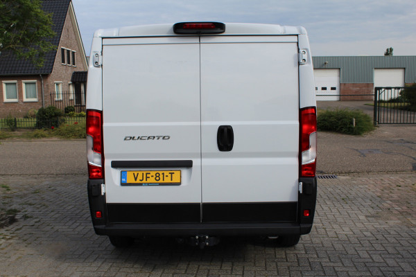 Fiat Ducato 30 2.3 MultiJet 120PK Euro6 L2H1 Luxury ✓ 3-zits ✓ trekhaak 2500KG ✓ airco ✓ navigatie ✓ camera