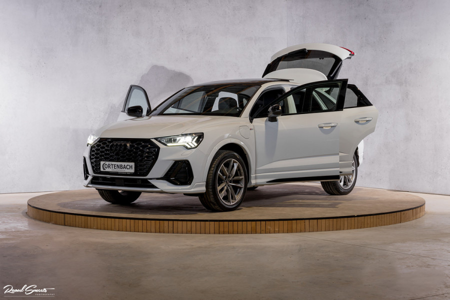 Audi Q3 Sportback 45 TFSI e S Edition | Adaptive cruise | Panorama | Matrix | Carplay |