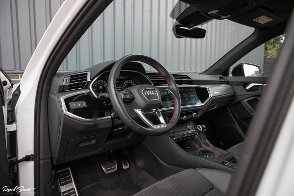 Audi Q3 Sportback 45 TFSI e S Edition | Adaptive cruise | Panorama | Matrix | Carplay |