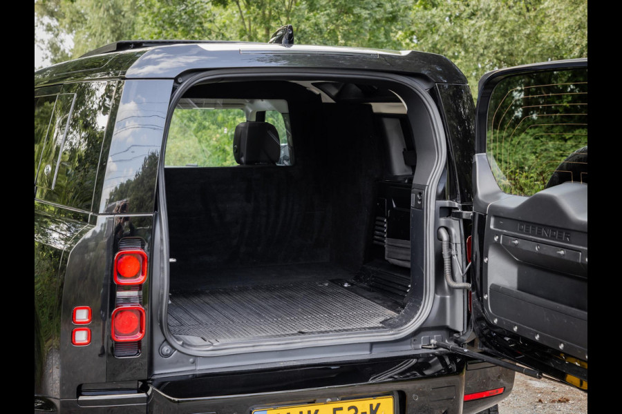 Land Rover Defender 3.0 P400 110 MHEV HSE Panoramadak|Adaptive Cruise|Trekhaak