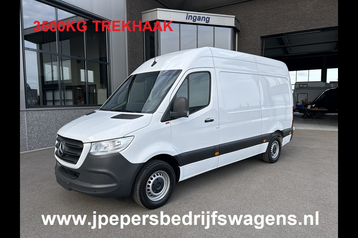 Mercedes-Benz Sprinter 317 CDI L2 H2 3500KG Trekhaak / MBUX / Camera / Carplay navigatie / Parkeersensoren / Cruise control / Airco / 270 Graden achter