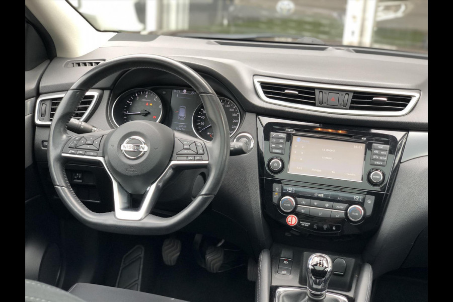 Nissan QASHQAI 1.2 DIG-T N-Connecta | Trekhaak, Panoramadak, Navigatie, 360 Camera, Parkeersensoren, Keyless