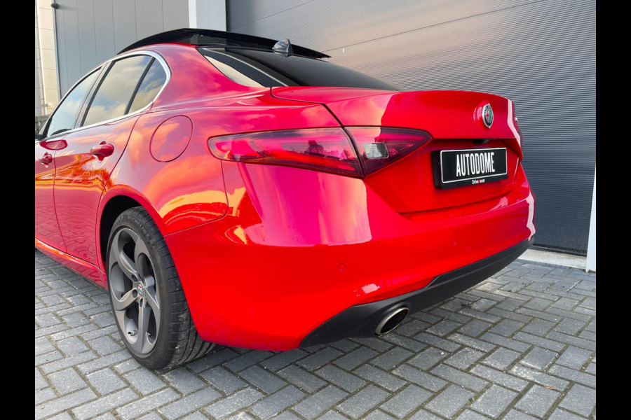 Alfa Romeo Giulia 2.0T Super | Pano | Memory | Leder | Dodehoek