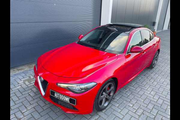 Alfa Romeo Giulia 2.0T Super | Pano | Memory | Leder | Dodehoek