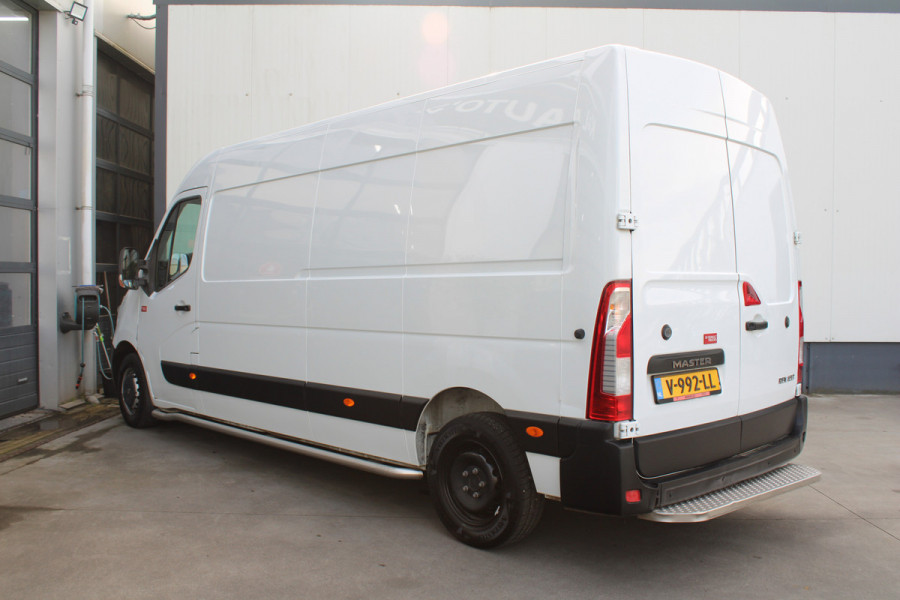 Renault Master T35 2.3 dCi L3H2