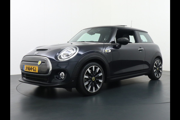 MINI Electric €17.895,- na Subsidie. Leer Pano-dak Skdak Sportst. Camera Carplay-vb. Ecc Navi-Connected Plus DAB Bluetooth PDC Regen-Lichtsens Harman-Kardon Hifi Isofix B-spieg el/klap/verw Head-up display Lichtpakket bi-ruim Yours €2.000 subsidie mogelijk!