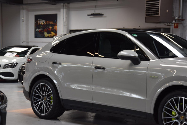 Porsche Cayenne Coupé 3.0 E-Hybrid |Panoramadak|Org.NL|1e Eig.|Nwp.130000