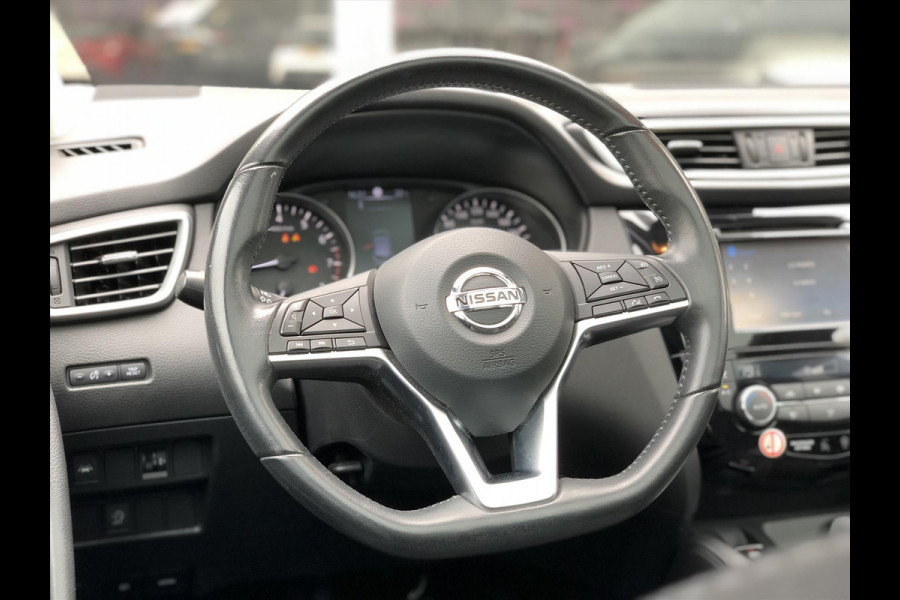 Nissan QASHQAI 1.2 DIG-T N-Connecta | Trekhaak, Panoramadak, Navigatie, 360 Camera, Parkeersensoren, Keyless