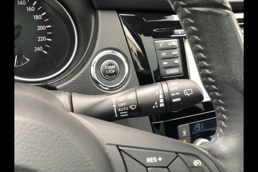 Nissan QASHQAI 1.2 DIG-T N-Connecta | Trekhaak, Panoramadak, Navigatie, 360 Camera, Parkeersensoren, Keyless