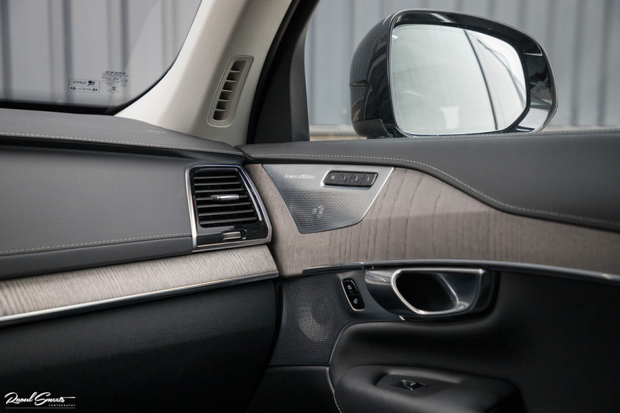 Volvo XC90 2.0 T8 Recharge AWD Inscription | Luchtvering | Bowers & Wilkins | Massage |