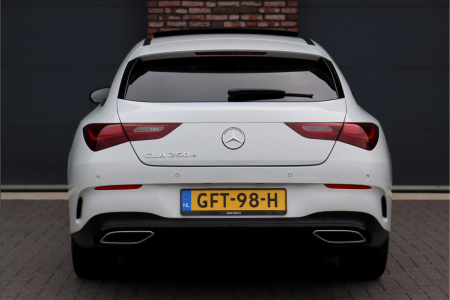 Mercedes-Benz CLA-Klasse Shooting Brake 250 e AMG Line Aut8 | Facelift | Panoramadak | Distronic+ | Memory | Verwarmd Stuuwiel | Leder | HUD | Sfeerverlichting | Augmented Reality | Surround Camera | Keyless Go |