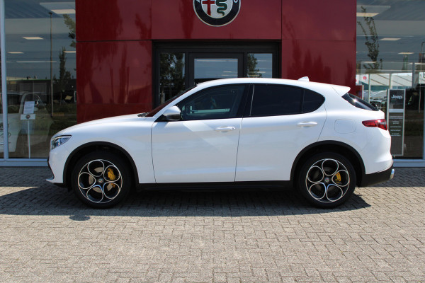 Alfa Romeo Stelvio 2.0 T AWD Super | Navigatie | Achteruitrijcamera | 20" Lichtmetalen Velgen