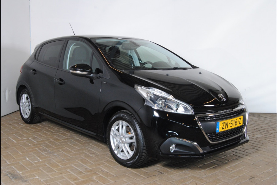 Peugeot 208 || 6 maanden garantie! 1.2 PureT. Signature