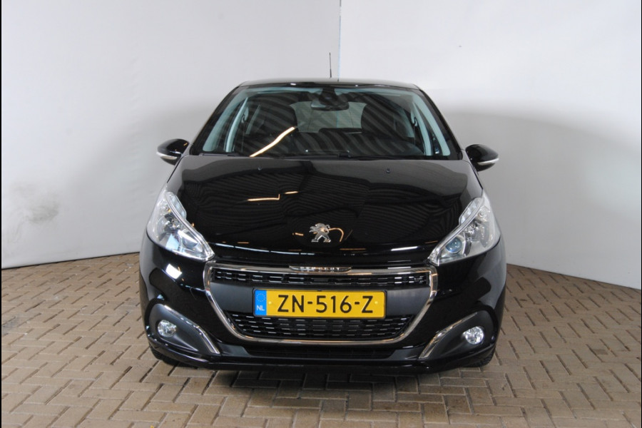 Peugeot 208 || 6 maanden garantie! 1.2 PureT. Signature