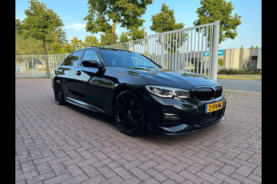 BMW 3-serie 330i M-Performance | ***VERKOCHT***