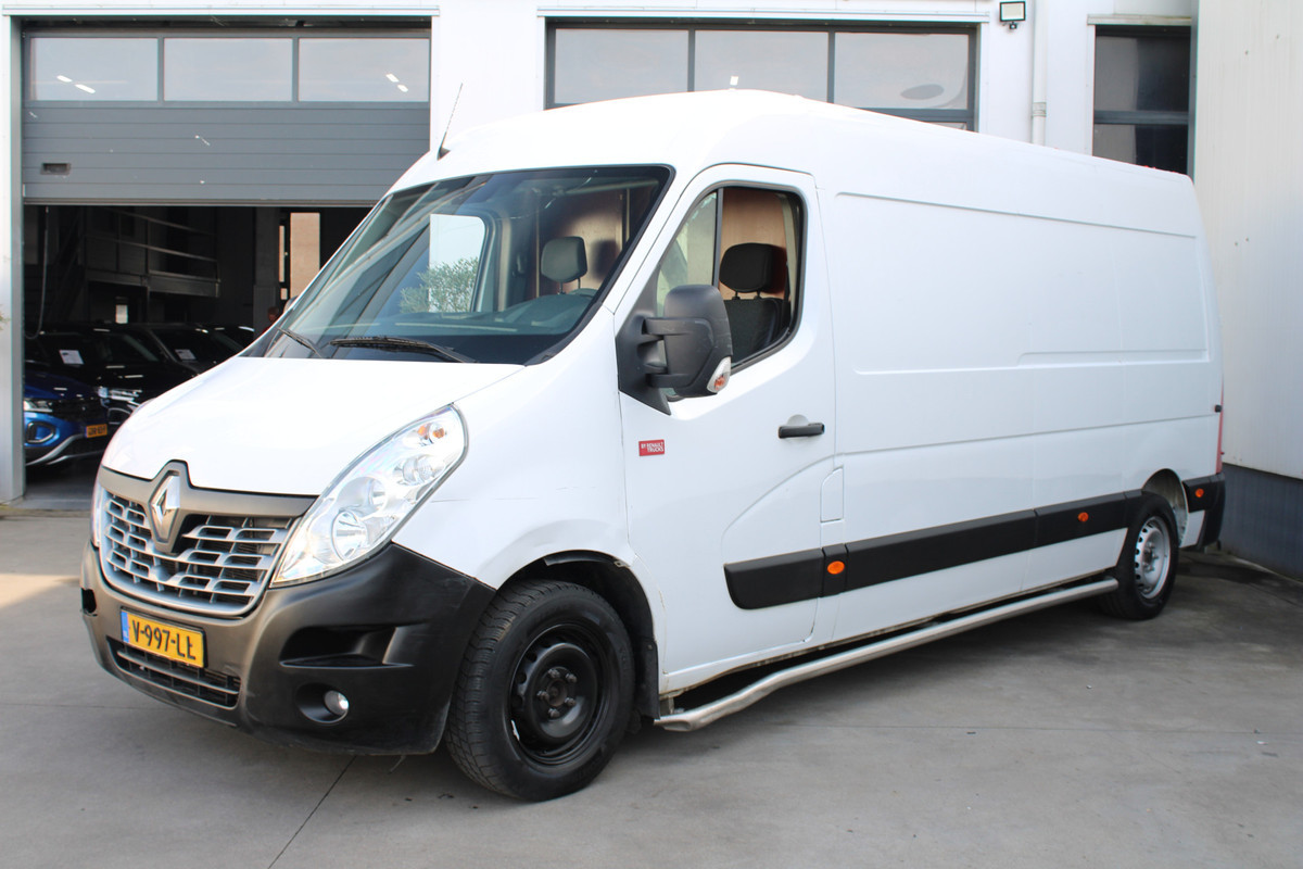 Renault Master T35 2.3 dCi L3H2