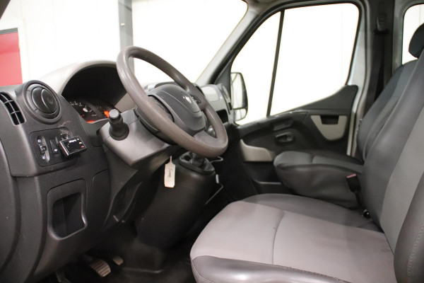 Renault Master T35 2.3 dCi L2H2 DUBBEL CABINE TREKHAAK