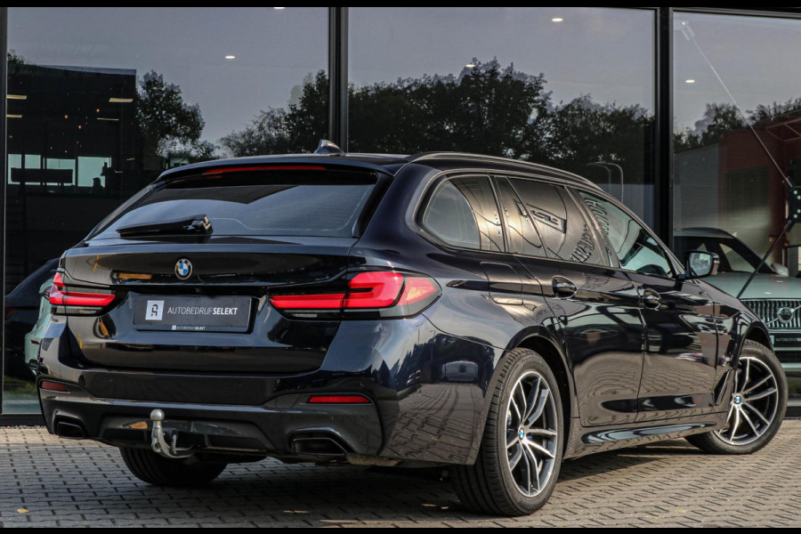 BMW 5 Serie Touring 530e xDrive - PANO - TREKH. - 2 JR GARANTIE - M-SPORT