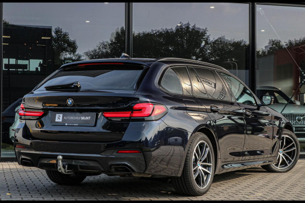 BMW 5 Serie Touring 530e xDrive - PANO - TREKH. - 2 JR GARANTIE - M-SPORT