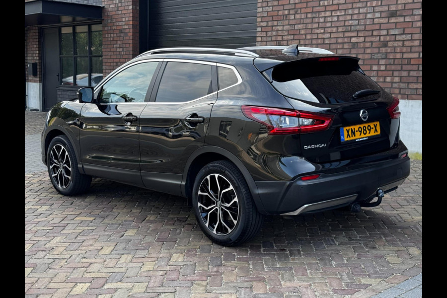 Nissan QASHQAI 1.3 DIG-T Tekna + / 140 PK / Trekhaak / Panoramadak / Navigatie + Camera / Leder + Memory / Bose Sound