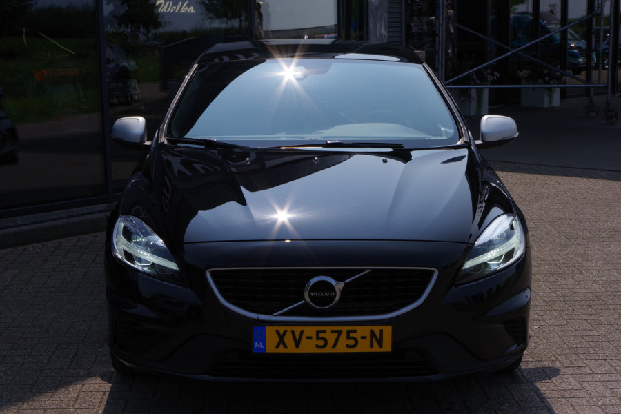 Volvo V40 1.5 T3 153 PK Automaat R-Design Polar+ Sport, Panoramadak, Harman / Kardon, Stoelverwarming, Keyless