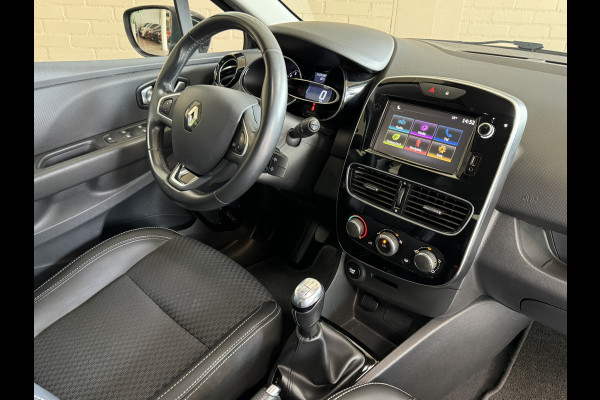 Renault Clio 0.9 TCe Intens, 2018, Navi, Led, Keyless, PDC, 16 inch velgen, cruise control, 100% dealer onderhouden!