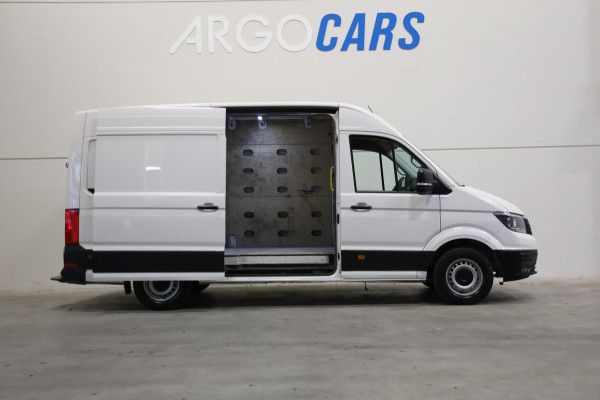 Volkswagen Crafter 2.0 TDI RWD L3/H3 CAMERA NAVI AIRCO TREKHAAK 177PK TOP BUS LEASE v/a €155,- p.m. INRUIL MOG