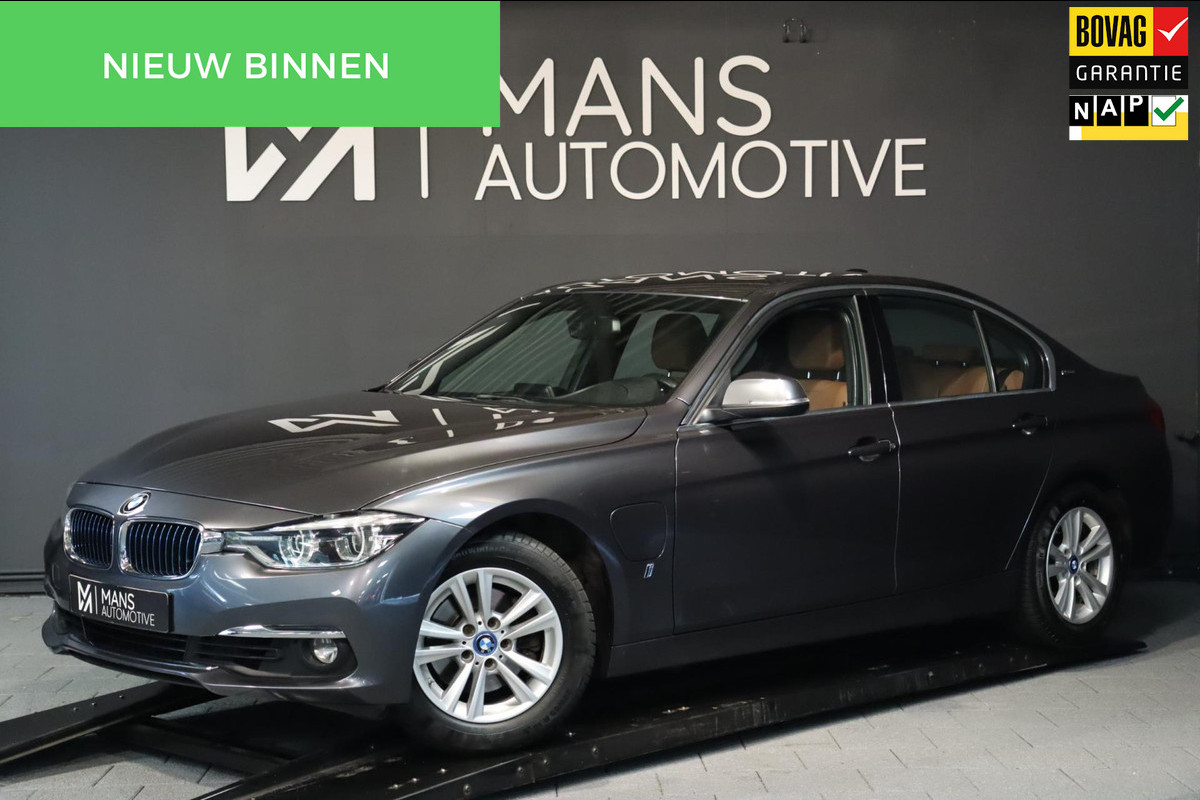 BMW 3-serie 330e iPERFORMANCE / KEYLESS / LEDER / LED / PDC V+A / 1e eigenaar