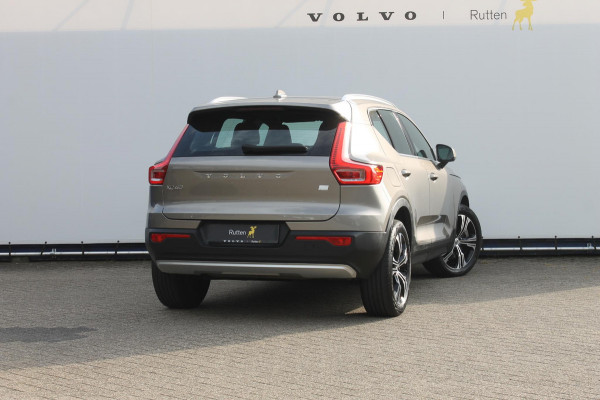 Volvo XC40 T5 262PK Automaat Recharge Bright Navigatie / lederen bekleding / Climate Control / Cruise Control / Parkeersensoren voor en achter met parkeercamera