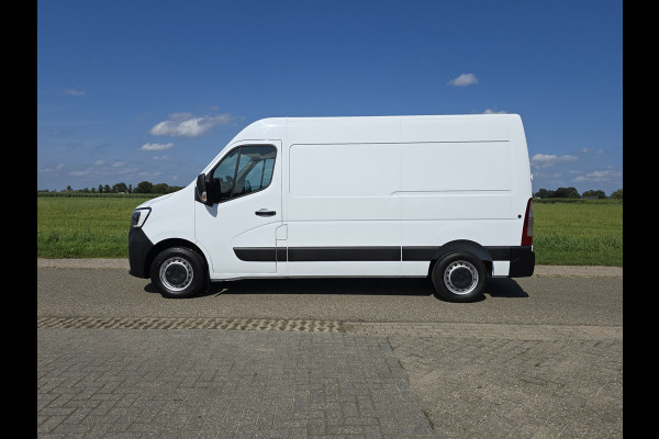 Renault Master T35 2.3 dCi 150 L2 H2 Energy Work Edition - 150 Pk - AUTOMAAT - Euro 6 - Navi - ParkeerCamera