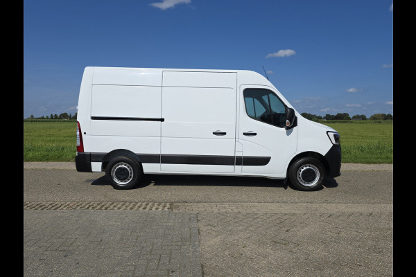 Renault Master T35 2.3 dCi 150 L2 H2 Energy Work Edition - 150 Pk - AUTOMAAT - Euro 6 - Navi - ParkeerCamera