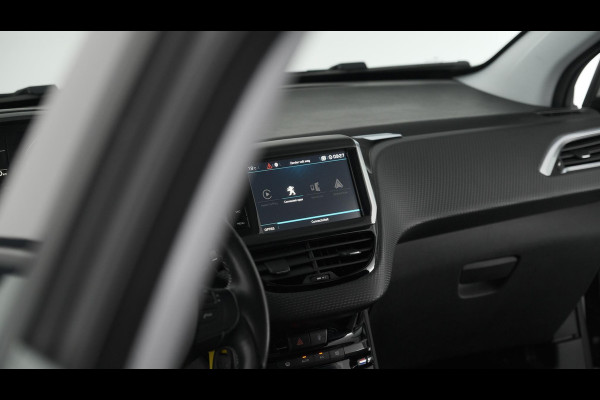 Peugeot 2008 PureTech 82 Signature | Camera | Navigatie | Apple Carplay | Parkeersensoren  |30.000km