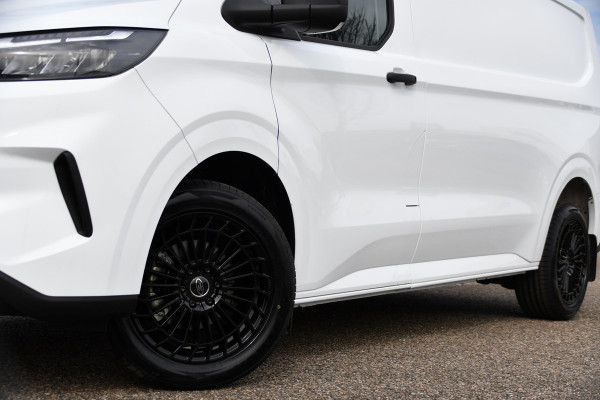 Ford Transit Custom 300 2.0 TDCI L2H1 Black & White Edition Camera, Cruise, Carpay, 136PK, Sensoren, Multimedia, UNIEK!