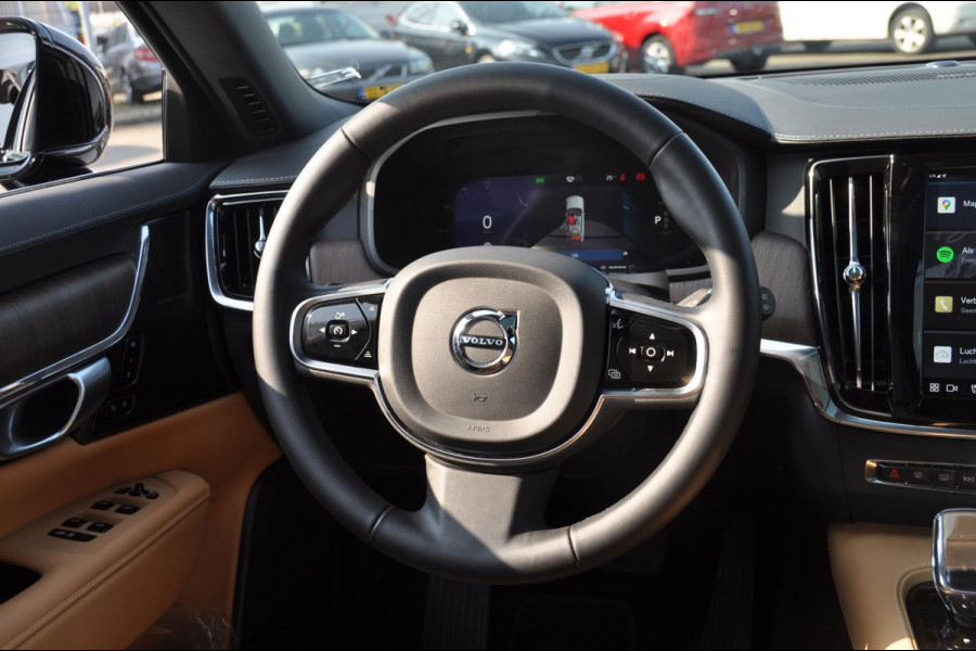 Volvo V90 T6 350PK Automaat Recharge AWD Ultimate Bright / Stoelmassage / Stoelventilatie en verwarming / Luchtvering / 360 Camera / Nappaleder / Head-up display / Apple Carplay / BLIS /