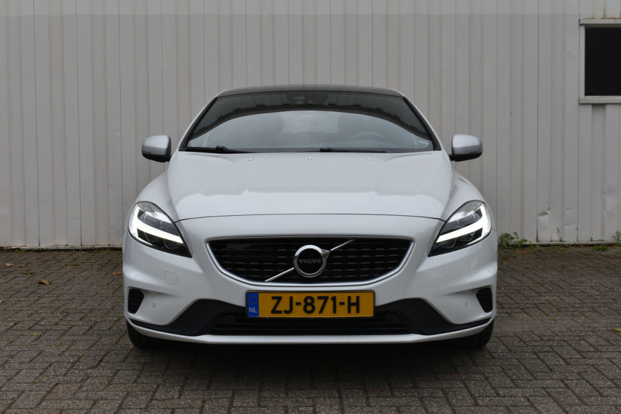 Volvo V40 T3 Polar+ Sport | Adapt. Cruise | BLIS | Standkachel | Verw. Voorstoelen |