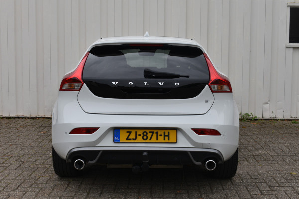 Volvo V40 T3 Polar+ Sport | Adapt. Cruise | BLIS | Standkachel | Verw. Voorstoelen |